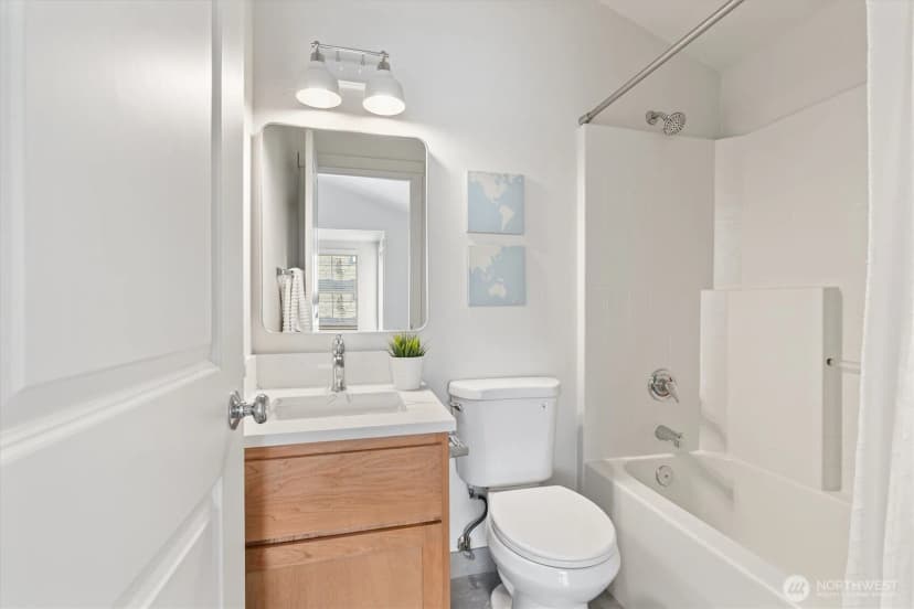 Property photo for 10311 Midvale Avenue N #a, Seattle photo 13