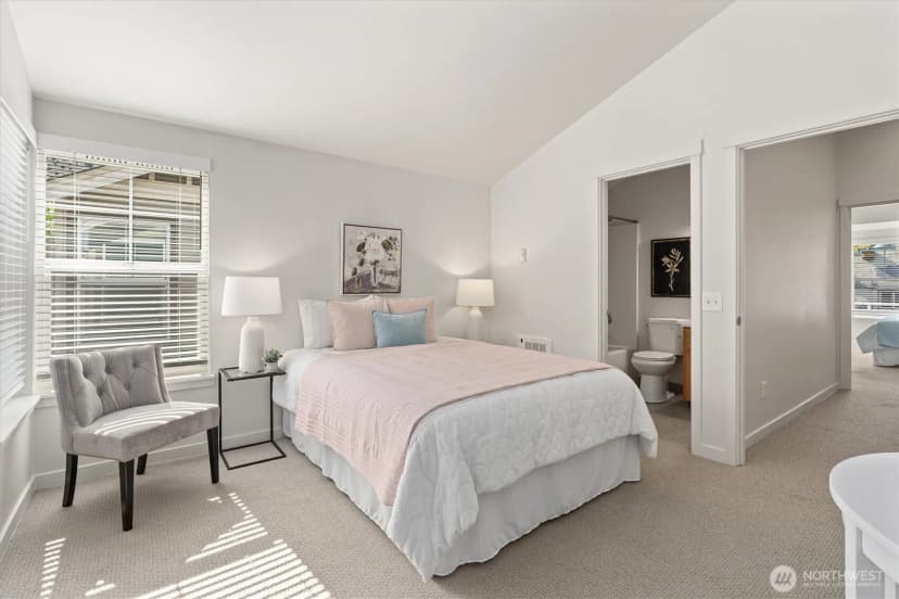 Property photo for 10311 Midvale Avenue N #a, Seattle photo 9