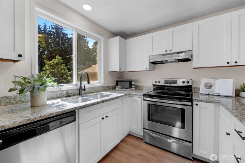 Property photo for 3411 134th Place Sw #a, Lynnwood photo 8