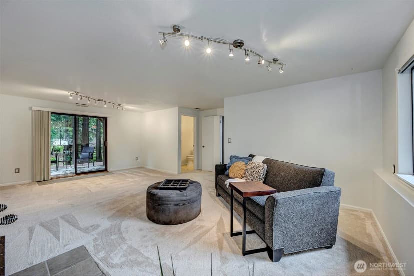 Property photo for 14027 65th Place W, Edmonds photo 18