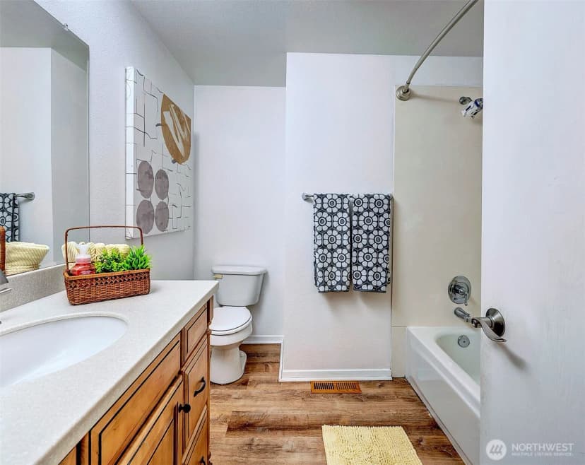 Property photo for 14027 65th Place W, Edmonds photo 11