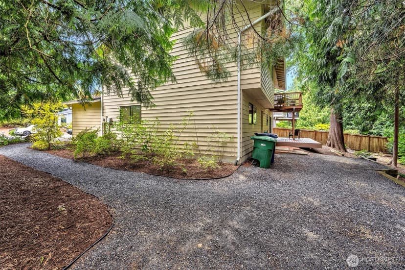 Property photo for 14027 65th Place W, Edmonds photo 26