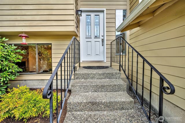 Property photo for 14027 65th Place W, Edmonds photo 3