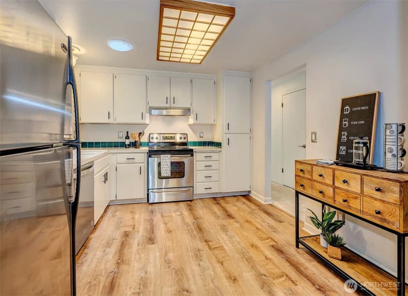 Property photo for 14027 65th Place W, Edmonds photo 8
