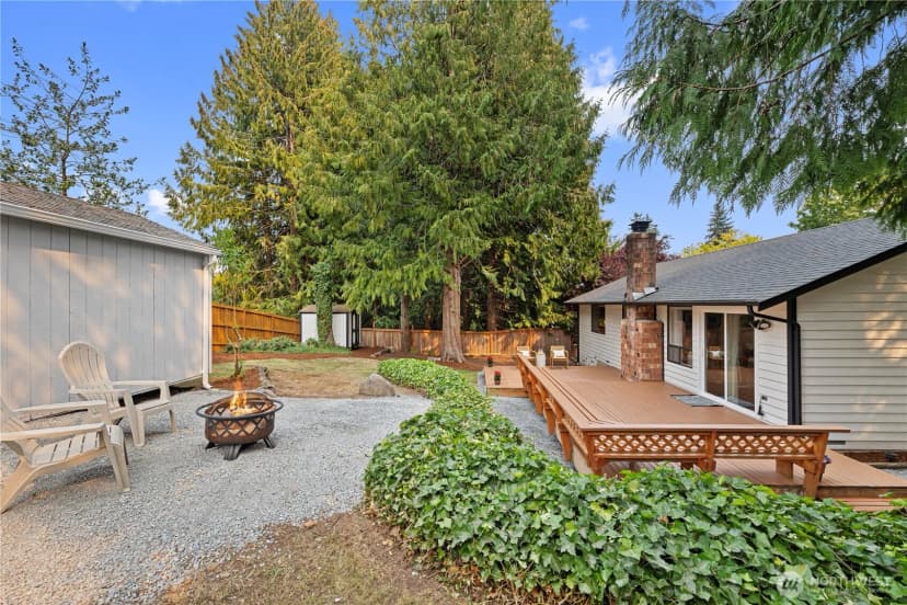 Property photo for 305 161st Place Se, Bothell photo 33