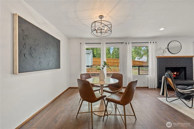 Property photo for 305 161st Place Se, Bothell photo 13