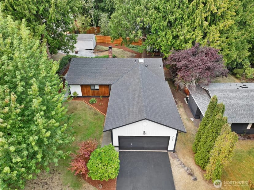 Property photo for 305 161st Place Se, Bothell photo 38