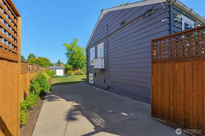 Property photo for 4220 49th Avenue S, Seattle photo 35