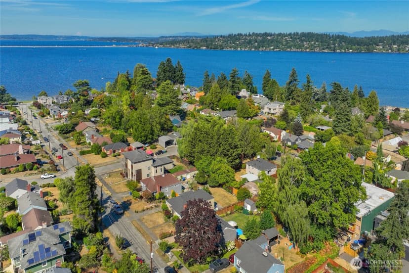 Property photo for 4220 49th Avenue S, Seattle photo 30