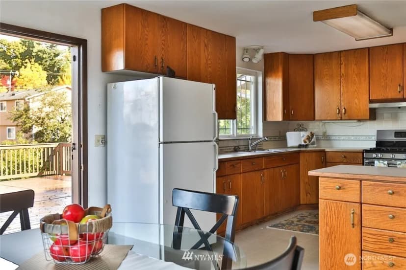 Property photo for 4825 S Graham Street, Seattle photo 10