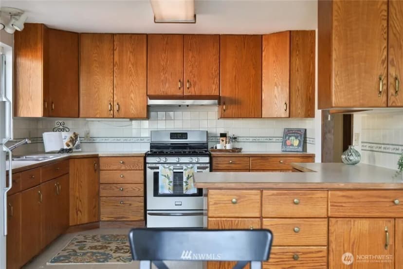 Property photo for 4825 S Graham Street, Seattle photo 8