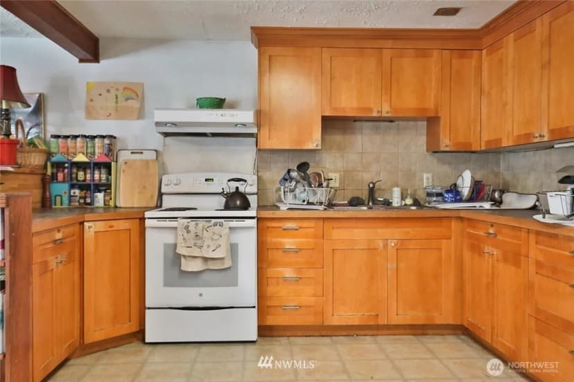Property photo for 4825 S Graham Street, Seattle photo 28