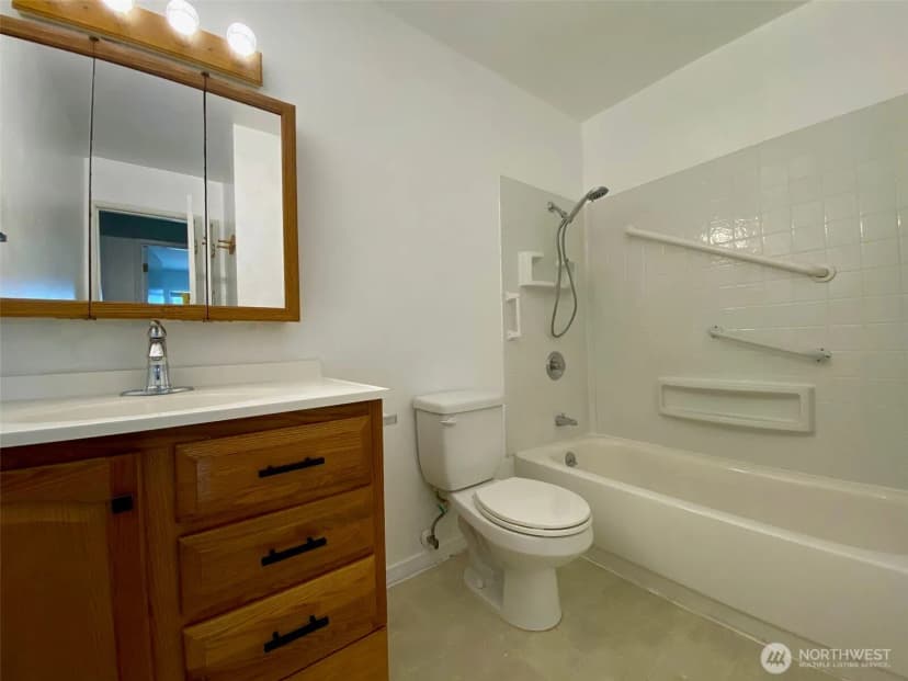 Property photo for 4825 S Graham Street, Seattle photo 23