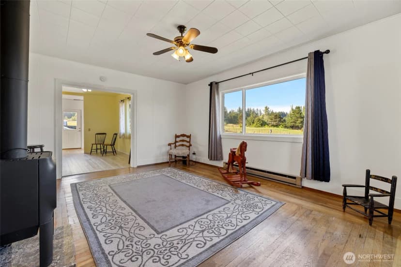 Property photo for 2807 Mt Baker Highway, Bellingham photo 9
