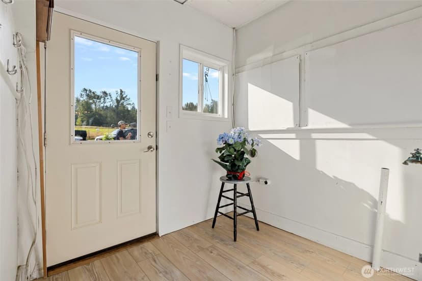 Property photo for 2807 Mt Baker Highway, Bellingham photo 19