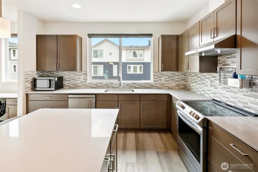 Property photo for 5118 164th Street Sw #b2, Edmonds photo 13