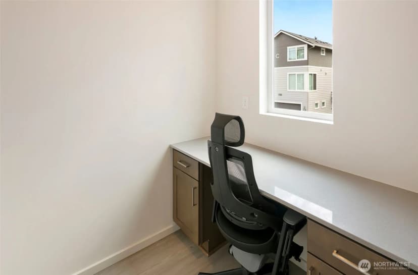 Property photo for 5118 164th Street Sw #b2, Edmonds photo 14