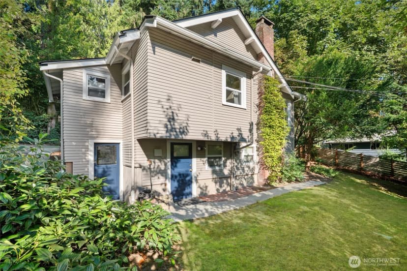Property photo for 18949 Forest Park Drive Ne, Lake Forest Park photo 19