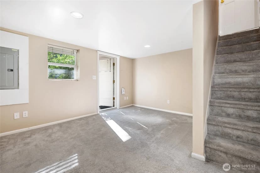 Property photo for 18949 Forest Park Drive Ne, Lake Forest Park photo 12