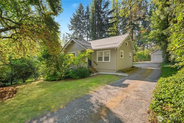 Property photo for 18949 Forest Park Drive Ne, Lake Forest Park
