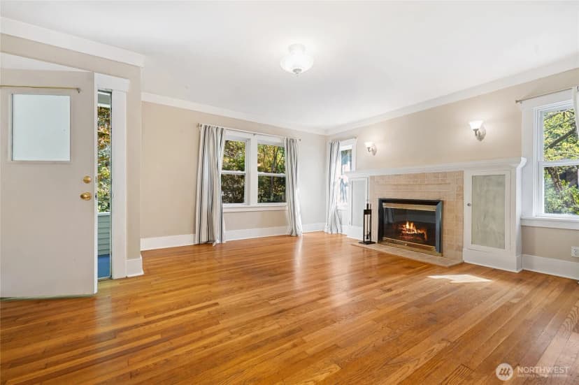Property photo for 18949 Forest Park Drive Ne, Lake Forest Park photo 5