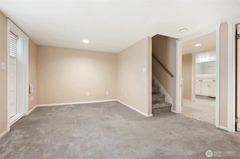 Property photo for 18949 Forest Park Drive Ne, Lake Forest Park photo 14