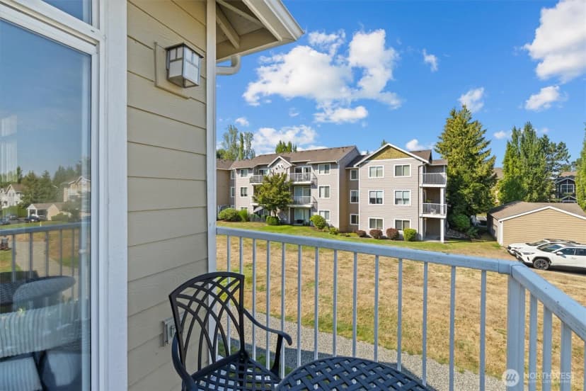 Property photo for 573 241st Lane Se ##4, Sammamish photo 23