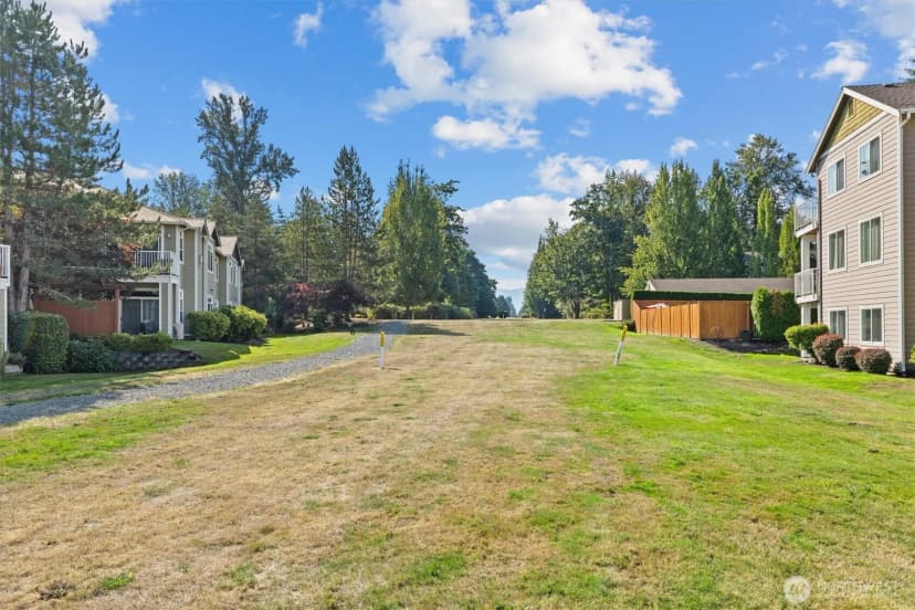 Property photo for 573 241st Lane Se ##4, Sammamish photo 24