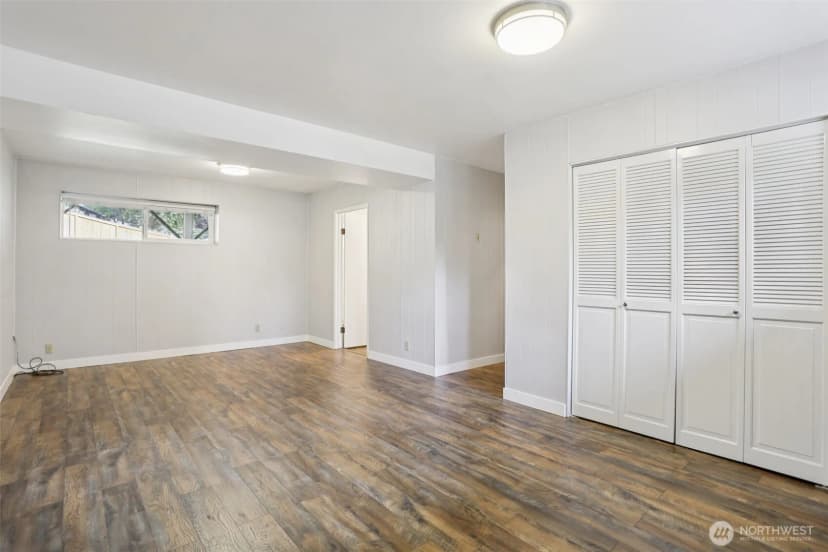 Property photo for 9726 Ne 128th Street, Kirkland photo 23