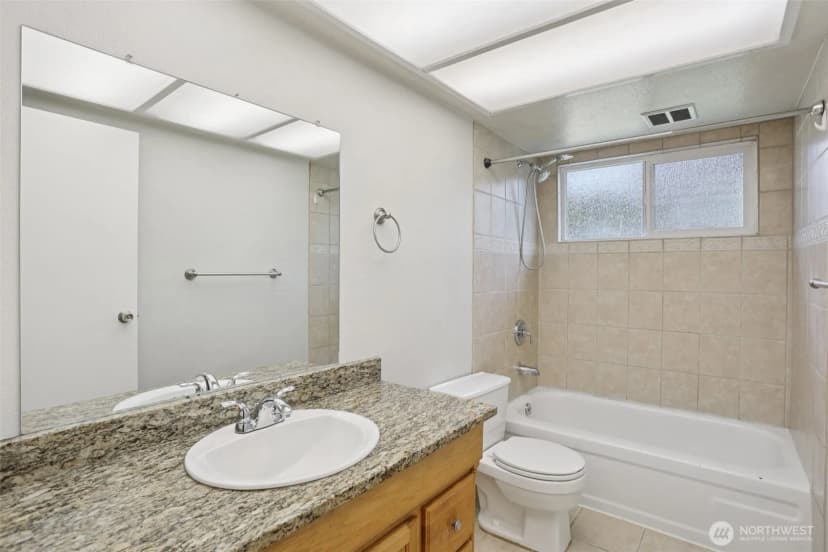 Property photo for 9726 Ne 128th Street, Kirkland photo 19