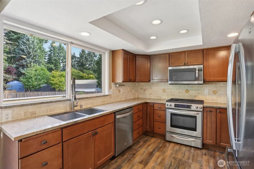 Property photo for 9726 Ne 128th Street, Kirkland photo 9