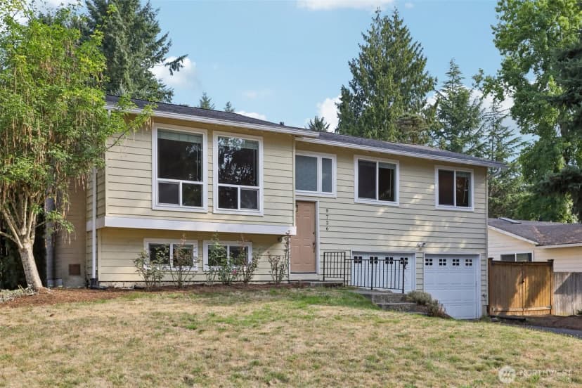 Property photo for 9726 Ne 128th Street, Kirkland photo 2