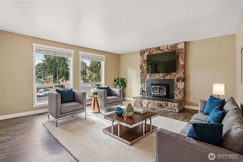 Property photo for 9726 Ne 128th Street, Kirkland photo 4
