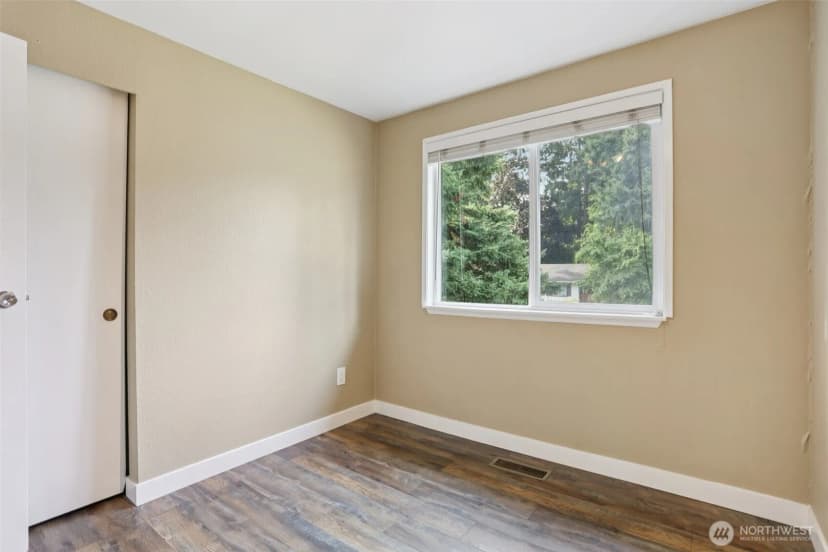 Property photo for 9726 Ne 128th Street, Kirkland photo 16
