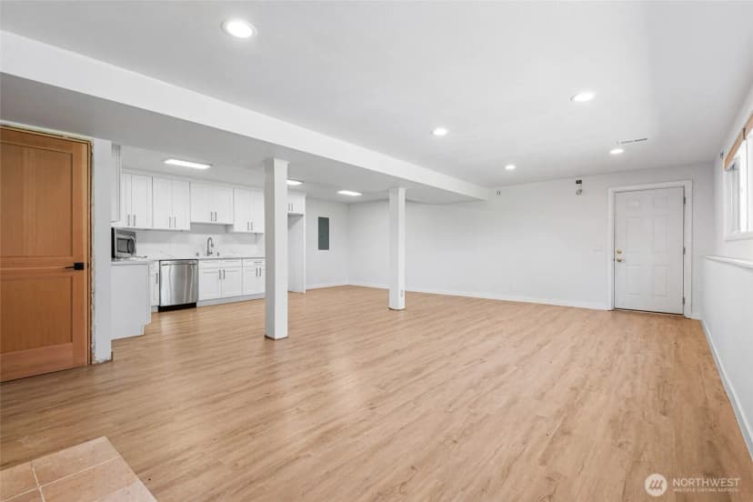 Property photo for 10420 59th Avenue S, Seattle photo 25