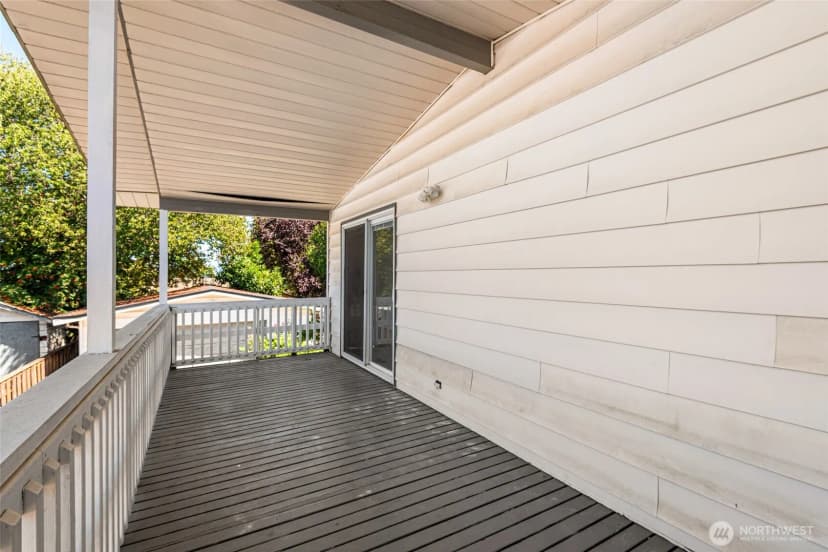 Property photo for 10420 59th Avenue S, Seattle photo 13