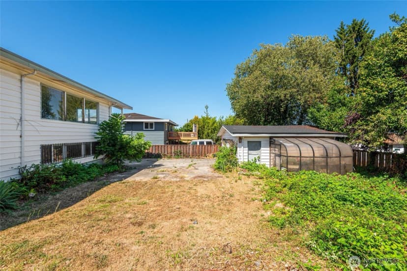 Property photo for 10420 59th Avenue S, Seattle photo 34