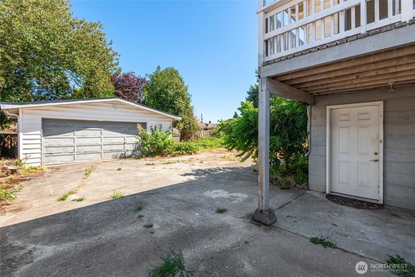Property photo for 10420 59th Avenue S, Seattle photo 33