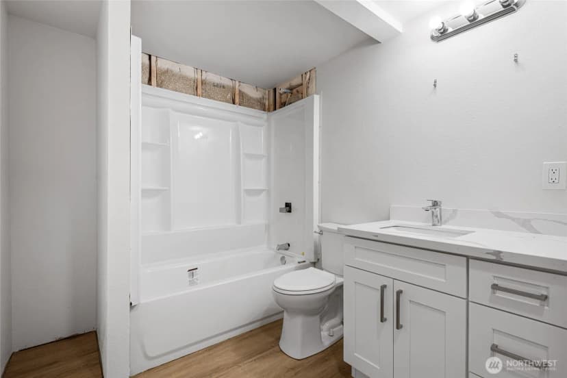 Property photo for 10420 59th Avenue S, Seattle photo 32