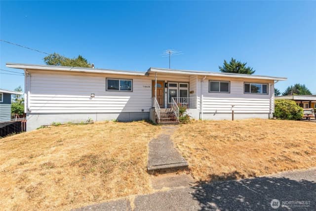 Property photo for 10420 59th Avenue S, Seattle