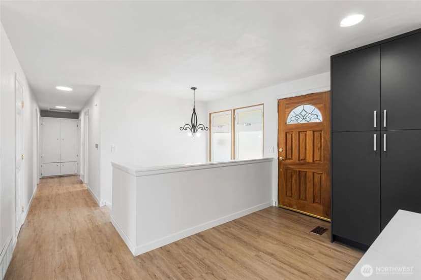Property photo for 10420 59th Avenue S, Seattle photo 5