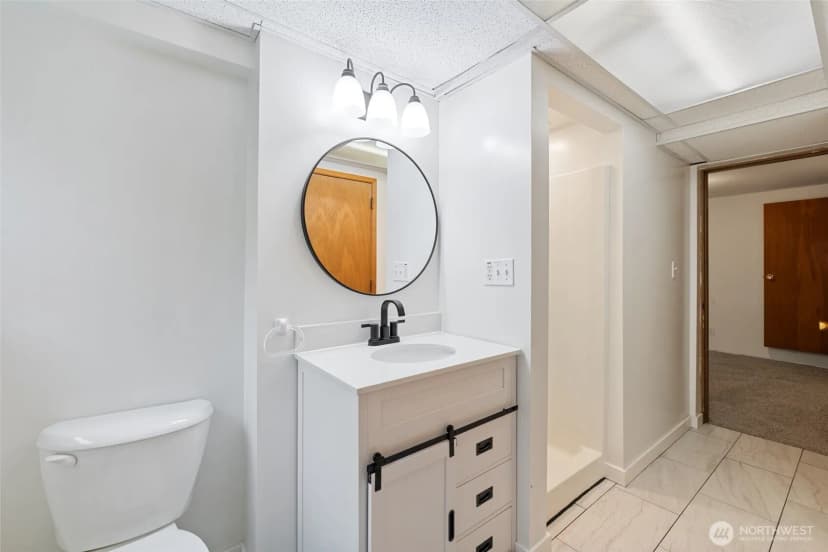 Property photo for 9526 234th Street Sw, Edmonds photo 16