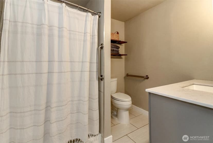 Property photo for 10009 120th Street Sw, Lakewood photo 18