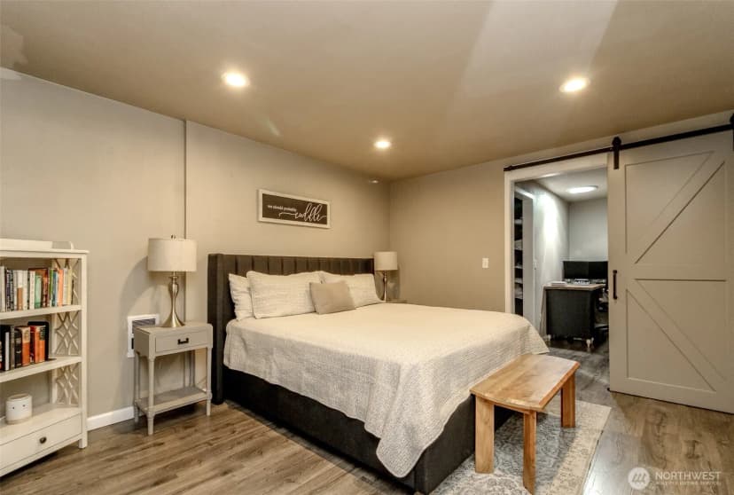 Property photo for 10009 120th Street Sw, Lakewood photo 13