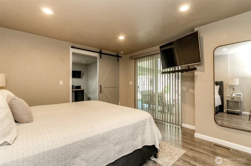 Property photo for 10009 120th Street Sw, Lakewood photo 14