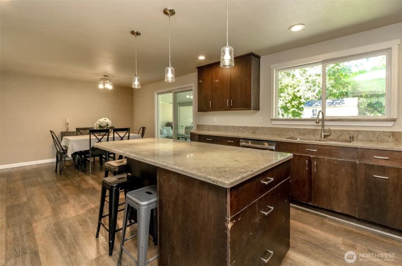 Property photo for 10009 120th Street Sw, Lakewood photo 9