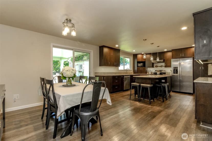 Property photo for 10009 120th Street Sw, Lakewood photo 7
