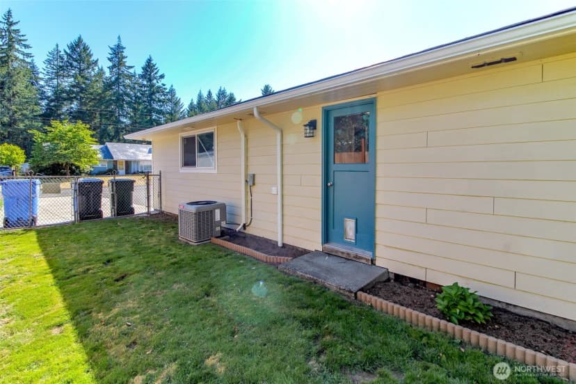 Property photo for 10009 120th Street Sw, Lakewood photo 29