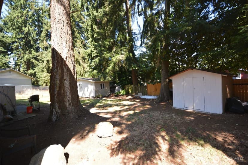 Property photo for 30208 4th Place Sw, Federal Way photo 16