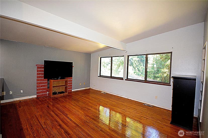 Property photo for 30208 4th Place Sw, Federal Way photo 11